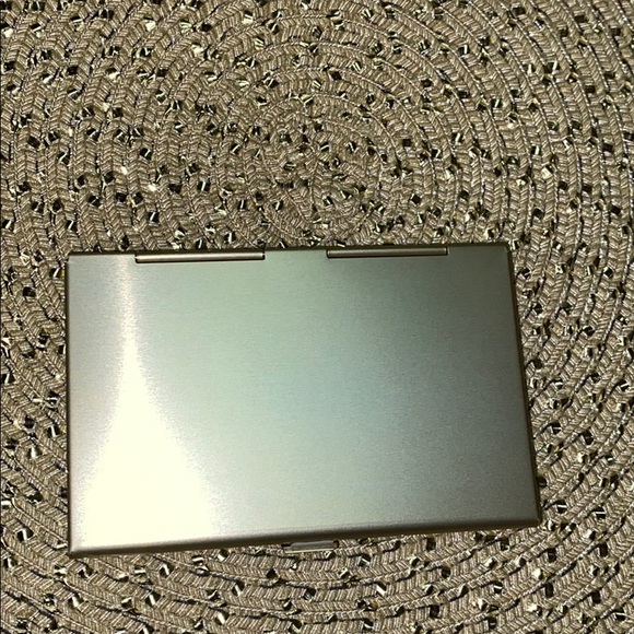 Lady Jayne compact Mirror and Card Holder - Picture 6 of 15